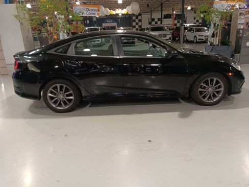 Used 2021 Honda Civic EX-L image 7