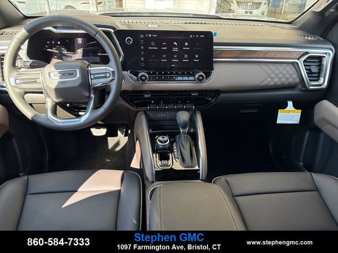 New 2026 GMC Canyon Denali image 11