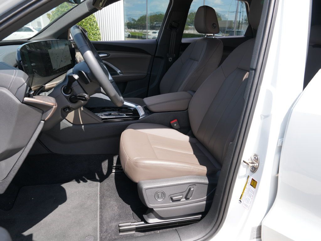 Used 2025 Audi Q5 Premium Plus w/ Premium Plus AWD/4WD image 19
