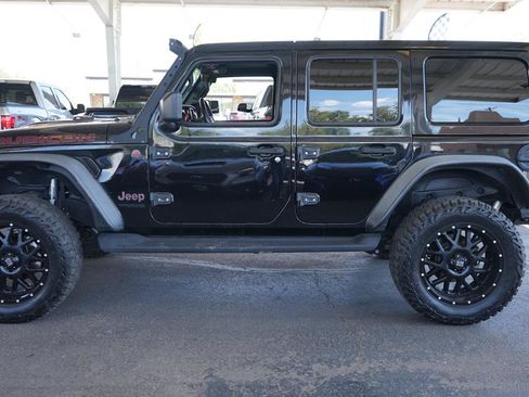 Used 2019 Jeep Wrangler Unlimited Rubicon AWD/4WD image 2