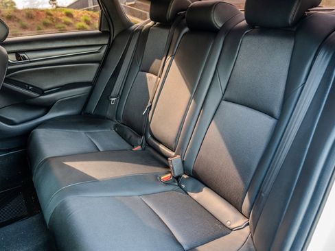 Used 2019 Honda Accord Sport image 29