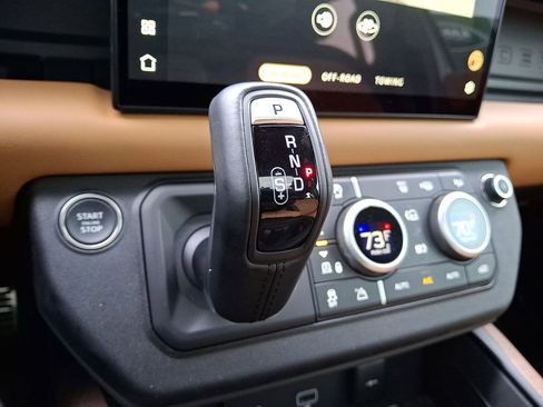 Certified 2024 Land Rover Defender 110 X image 25