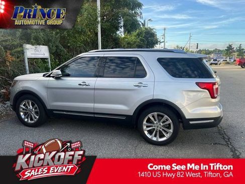 Used 2018 Ford Explorer Limited w/ Equipment Group 301A FWD image 1