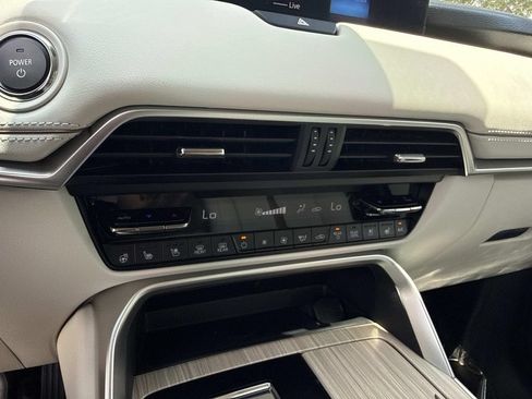 Certified 2024 MAZDA CX-90 Plug-In Hybrid w/ Premium Plus AWD/4WD image 31