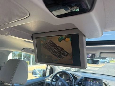 Used 2018 Honda Odyssey EX-L image 14