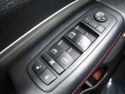 Used 2017 Dodge Durango R/T image 33