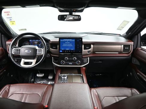 Used 2022 Ford Expedition Limited image 31