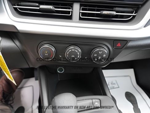 Used 2025 Chevrolet Trax LS w/ LS Convenience Package image 20