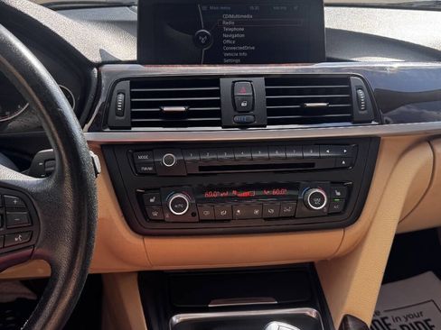 Used 2013 BMW 328i Sedan RWD image 18