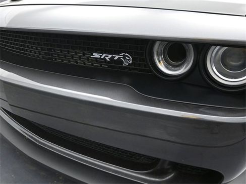 Used 2019 Dodge Challenger SRT Hellcat Redeye image 25