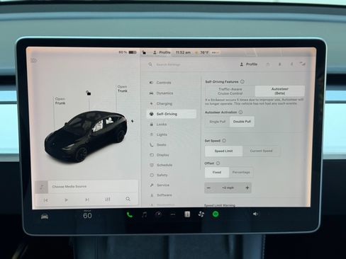 Used 2021 Tesla Model Y Long Range image 25