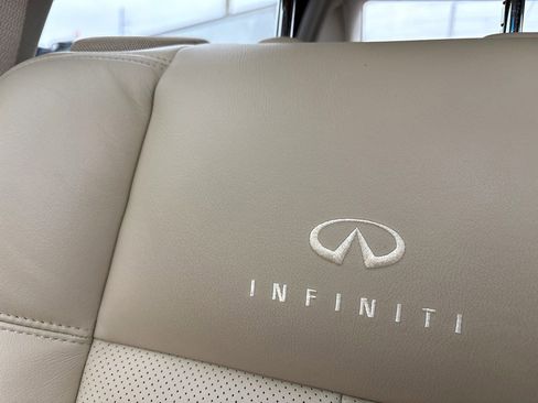 Used 2010 INFINITI M35 w/ Technology Pkg image 6