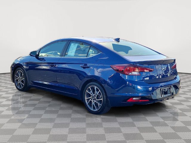Used 2019 Hyundai Elantra Limited w/ Winter Weather Package FWD image 3