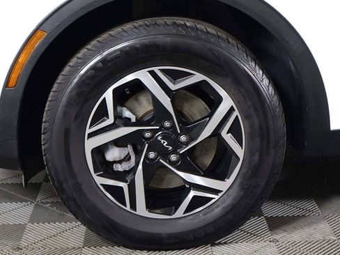Used 2023 Kia Sportage LX image 20