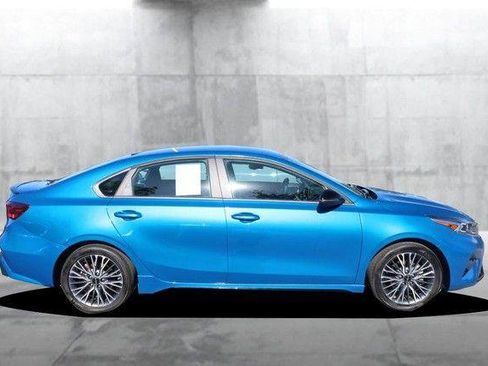 Used 2023 Kia Forte GT-Line w/ GT-Line Technology Package FWD image 4