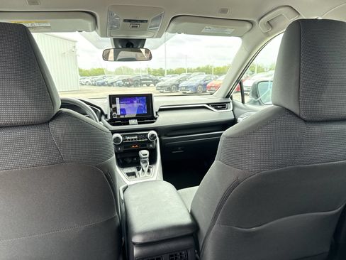 Certified 2025 Toyota RAV4 LE FWD image 22