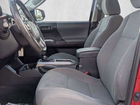 Used 2022 Toyota Tacoma SR5 w/ Technology Package RWD image 14