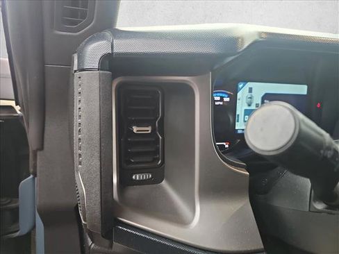 Used 2021 Ford Bronco Outer Banks image 18