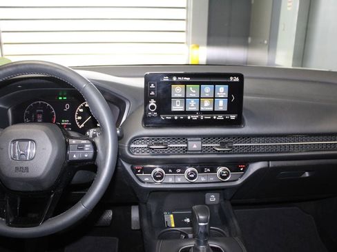 Used 2023 Honda HR-V EX-L image 22