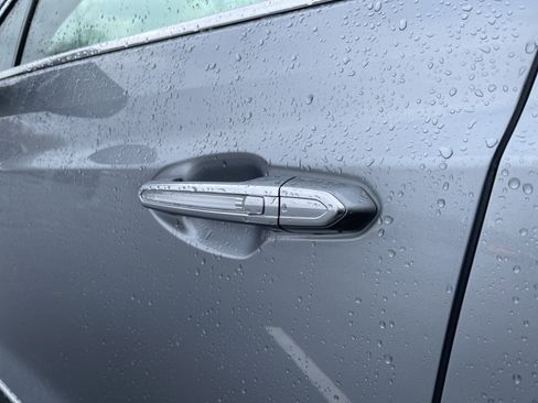 Certified 2025 Cadillac XT5 Premium Luxury image 13