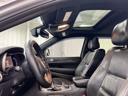 Used 2016 Jeep Grand Cherokee Limited 75th Anniversary AWD/4WD image 19