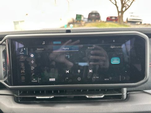 Used 2025 Jeep Wrangler Unlimited Rubicon image 18