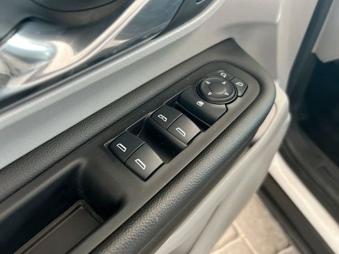 Used 2024 GMC Terrain SLE AWD/4WD image 10