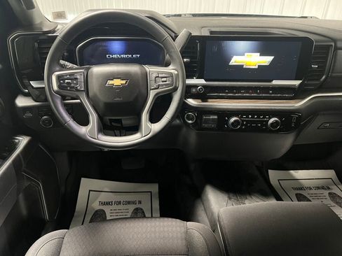 Used 2023 Chevrolet Silverado 1500 LT image 4