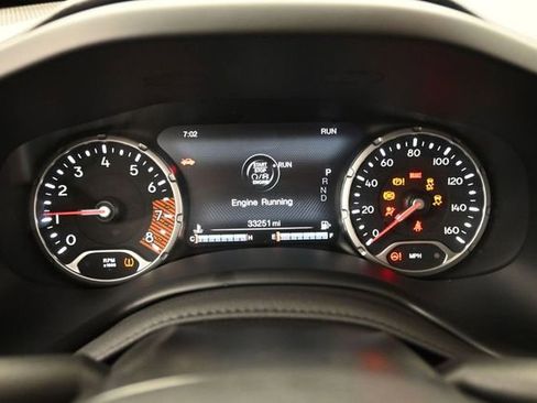 Used 2023 Jeep Renegade Trailhawk AWD/4WD image 31
