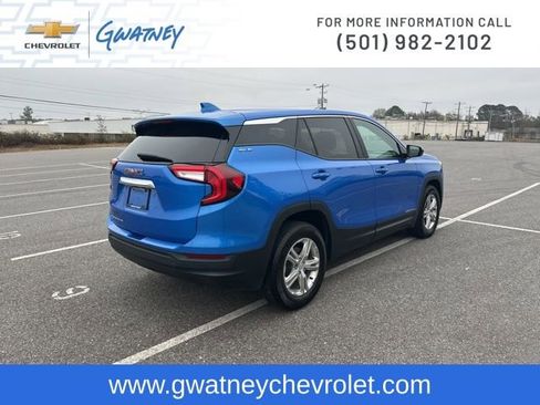 Used 2024 GMC Terrain SLE image 5