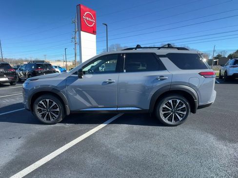 New 2026 Nissan Pathfinder Platinum image 5