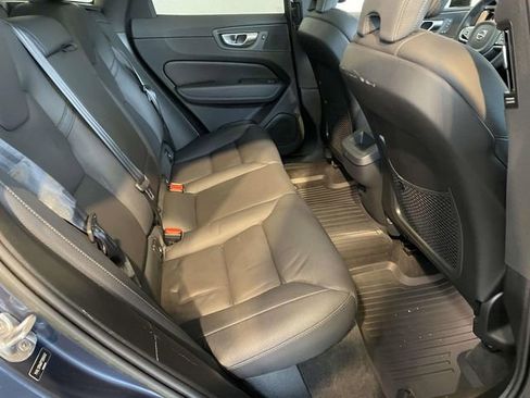 Used 2023 Volvo XC60 B5 Plus w/ Climate Package AWD/4WD image 20