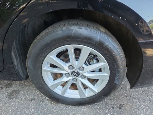 Used 2025 Toyota Camry LE FWD image 30