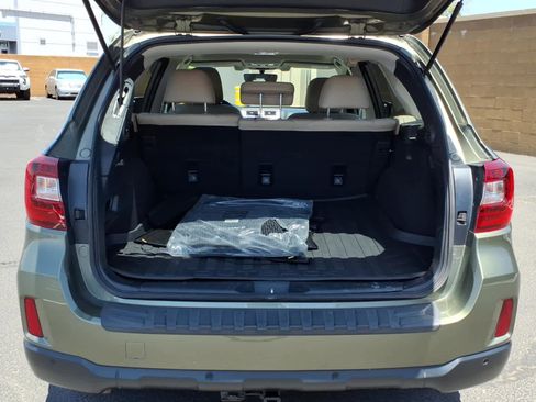 Used 2017 Subaru Outback 2.5i Limited AWD/4WD image 15