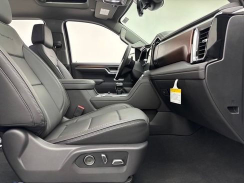 New 2026 GMC Sierra 1500 Denali w/ Denali Reserve Package AWD/4WD image 35