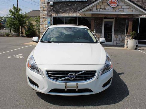 Used 2013 Volvo S60 T6 AWD/4WD image 2