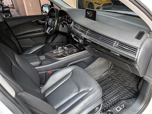 Used 2017 Audi Q7 3.0T Premium Plus AWD/4WD image 4