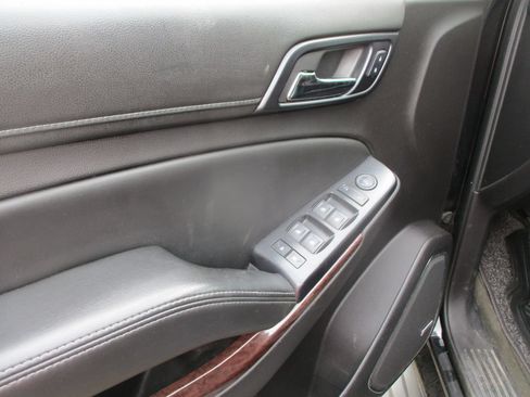 Used 2015 GMC Yukon SLE w/ Convenience Package AWD/4WD image 9