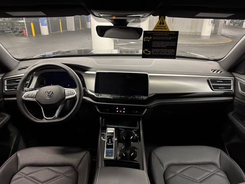 New 2026 Volkswagen Atlas Cross Sport SE AWD/4WD image 9