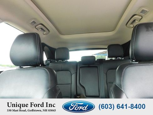 Used 2020 Ford Escape Titanium AWD/4WD image 25