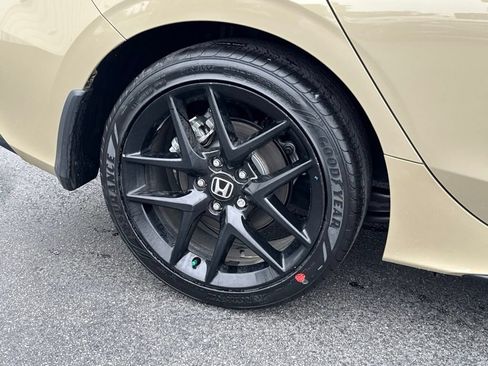 Used 2025 Honda Civic Sport image 7