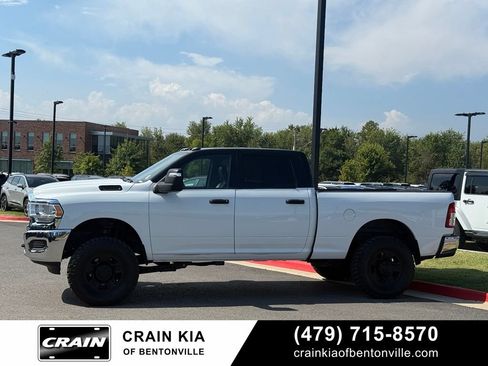Used 2024 RAM 2500 Tradesman w/ Chrome Appearance Group AWD/4WD image 4