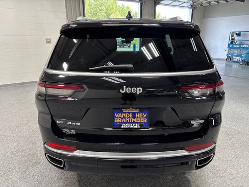 Used 2021 Jeep Grand Cherokee L Summit w/ Advanced Protech Group IV AWD/4WD image 6