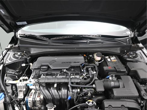 New 2026 Hyundai Elantra SE FWD image 10