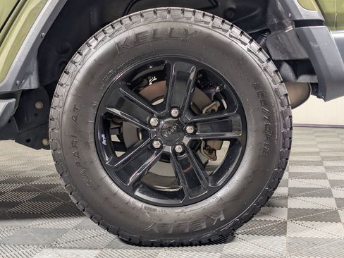 Used 2021 Jeep Wrangler Unlimited Sahara image 24