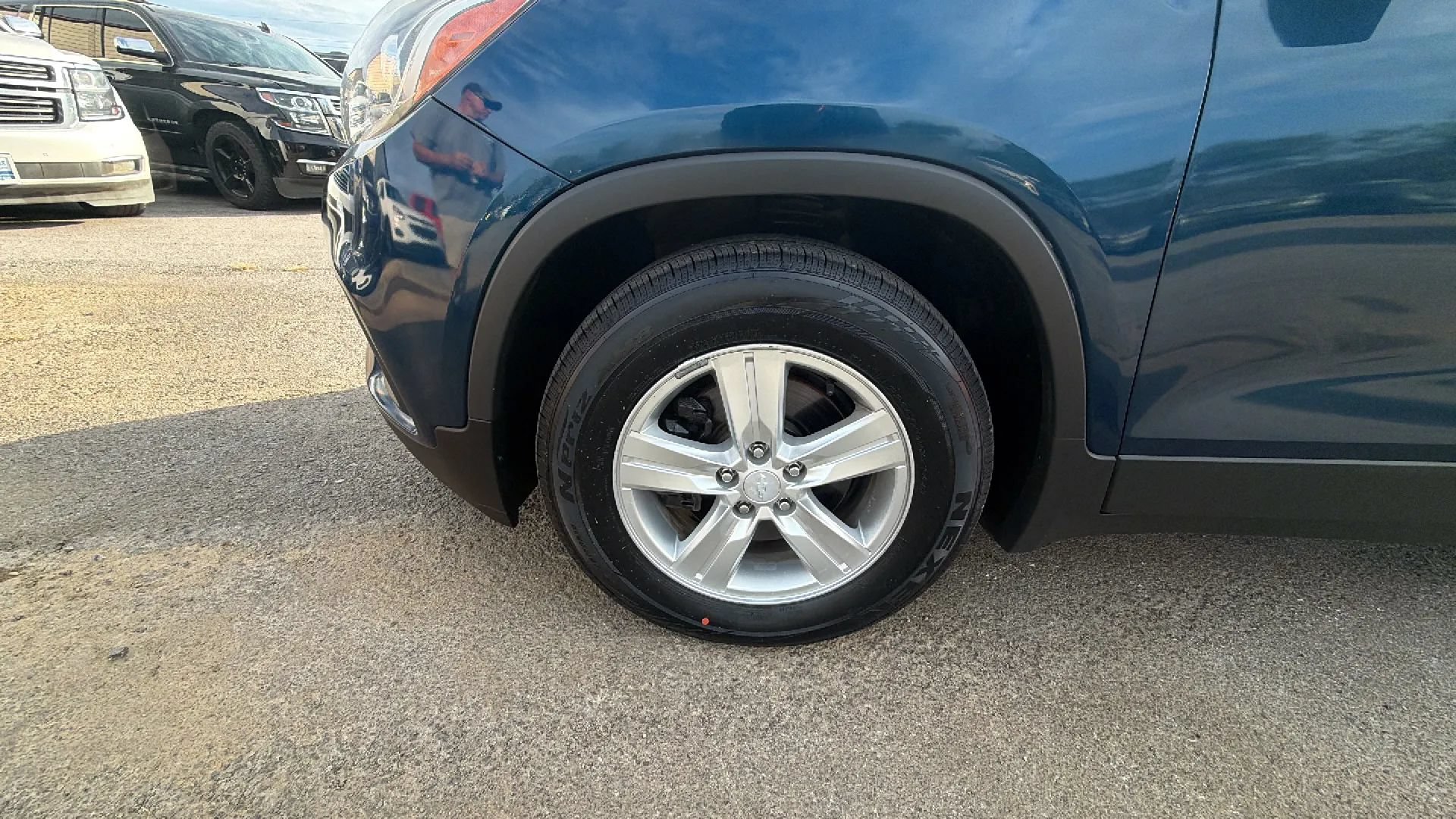 Used 2019 Chevrolet Trax LT w/ LT Convenience Package FWD image 40