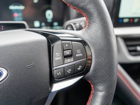 Used 2025 Ford Explorer ST image 25