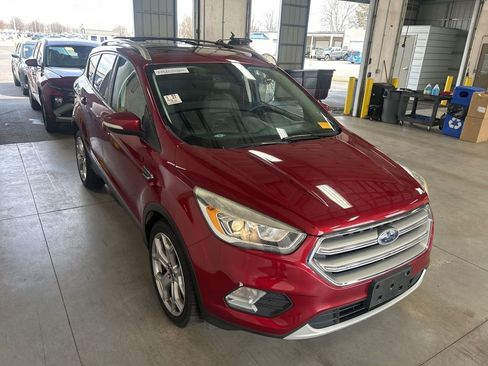 Used 2017 Ford Escape Titanium image 1
