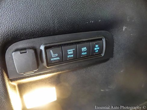 Used 2017 Ford Explorer Sport AWD/4WD image 32