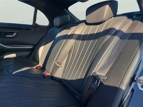 Used 2023 Mercedes-Benz S 500 4MATIC w/ AMG Line image 14